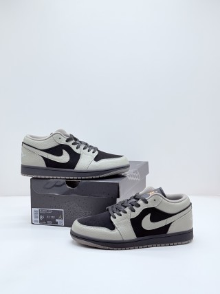 Air Jordan 1 Low 'Brown / Black' view 1