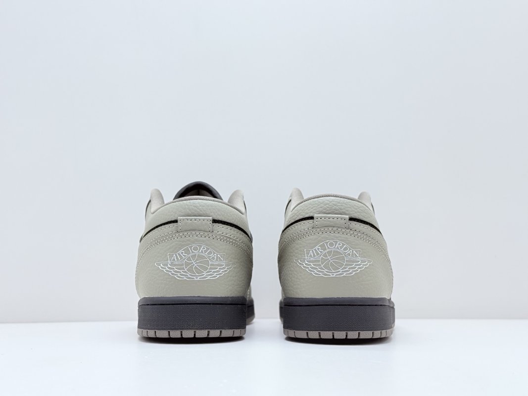 Air Jordan 1 Low 'Brown / Black' view