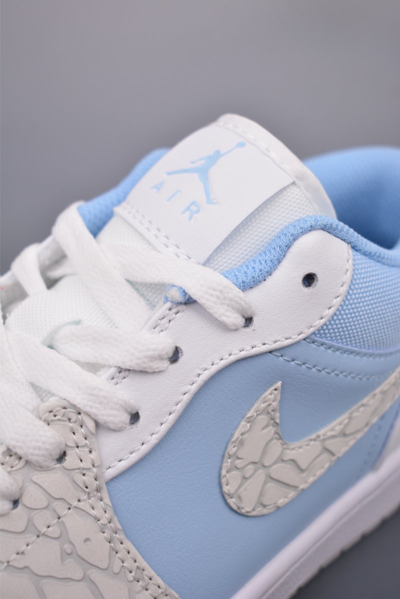 Air Jordan 1 Low 'White / Blue' view