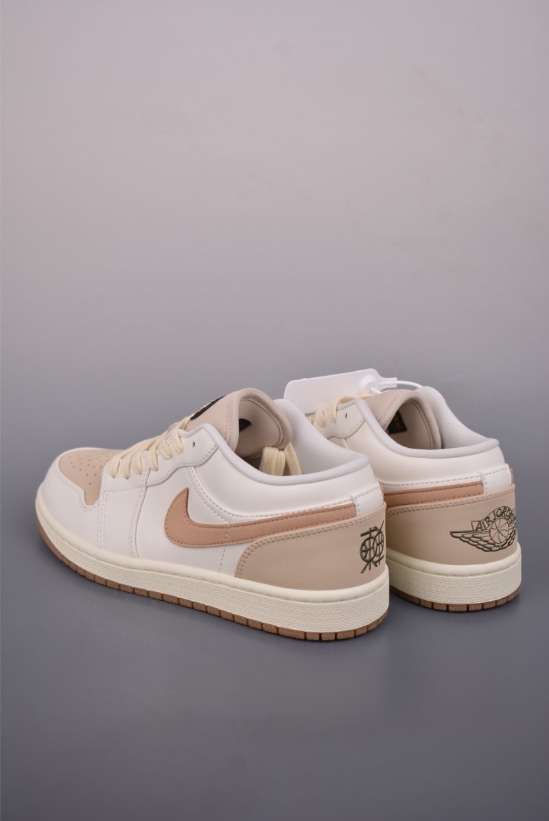 Air Jordan 1 Low 'White / Brown' view