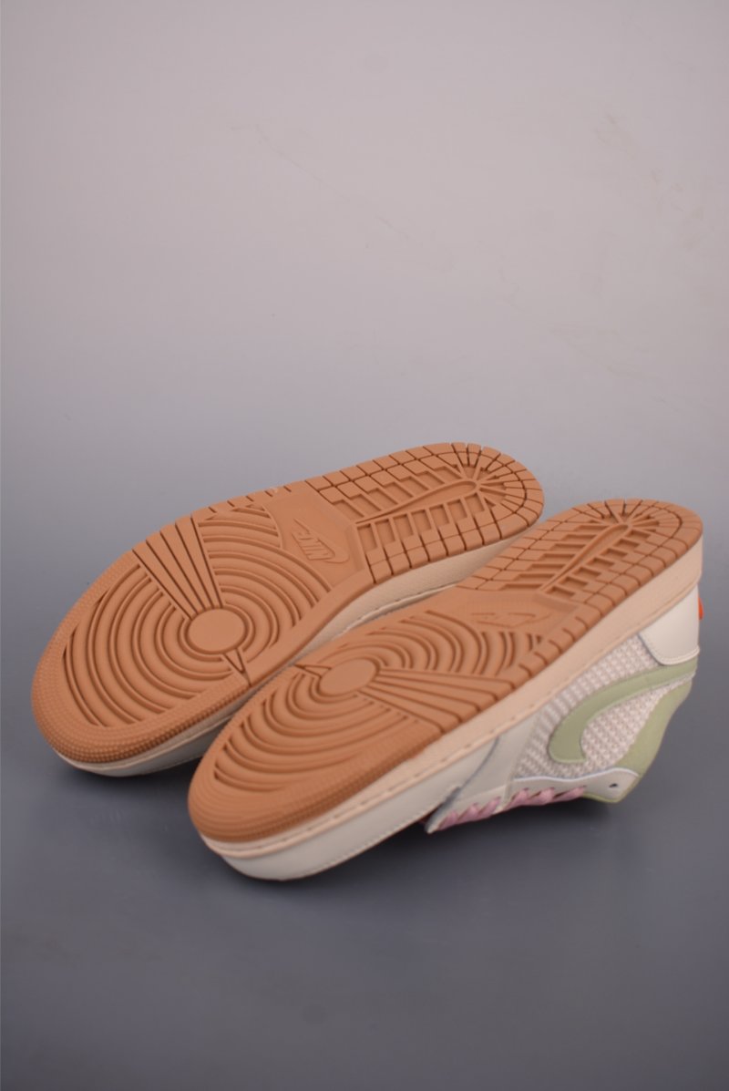 Air Jordan 1 Low 'Rice White / Pink / Green' view