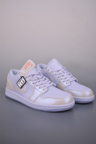 Air Jordan 1 Low 'Grey / Blue' view 1
