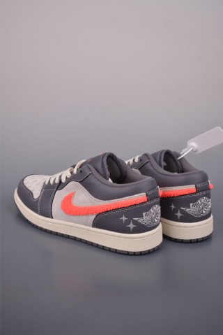 Air Jordan 1 Low 'Grey / Pink' view 2