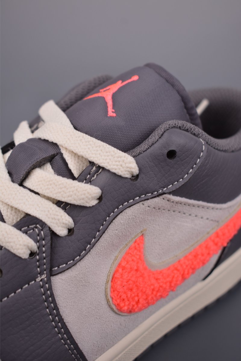 Air Jordan 1 Low 'Grey / Pink' view