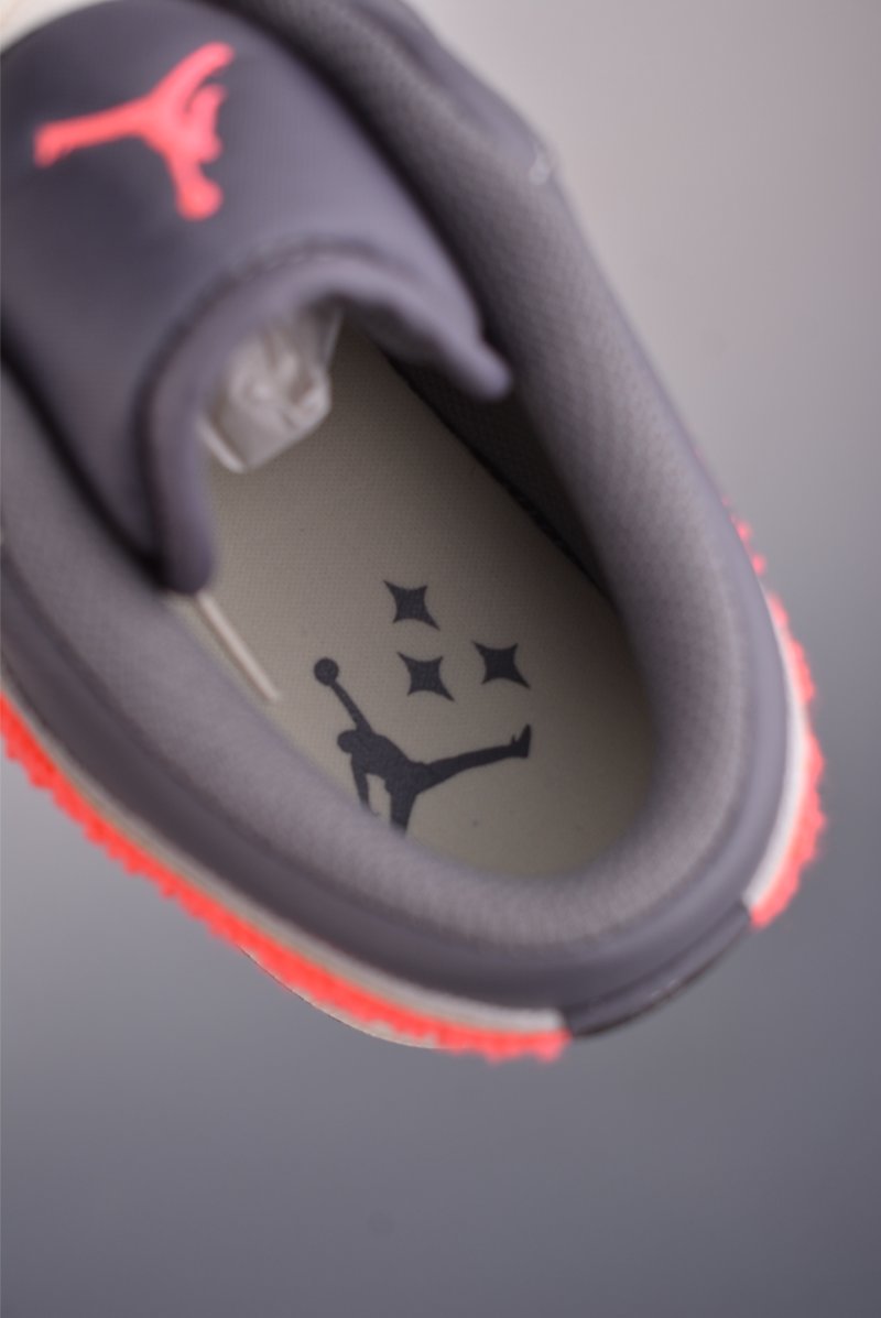 Air Jordan 1 Low 'Grey / Pink' view
