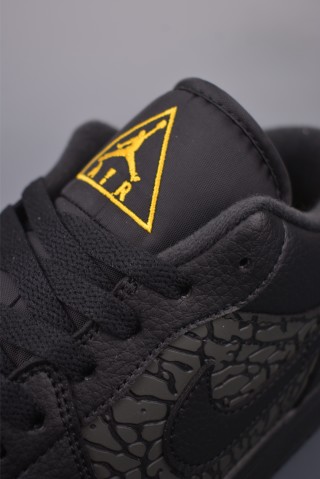 Air Jordan 1 Low 'Black / Gold' view 7