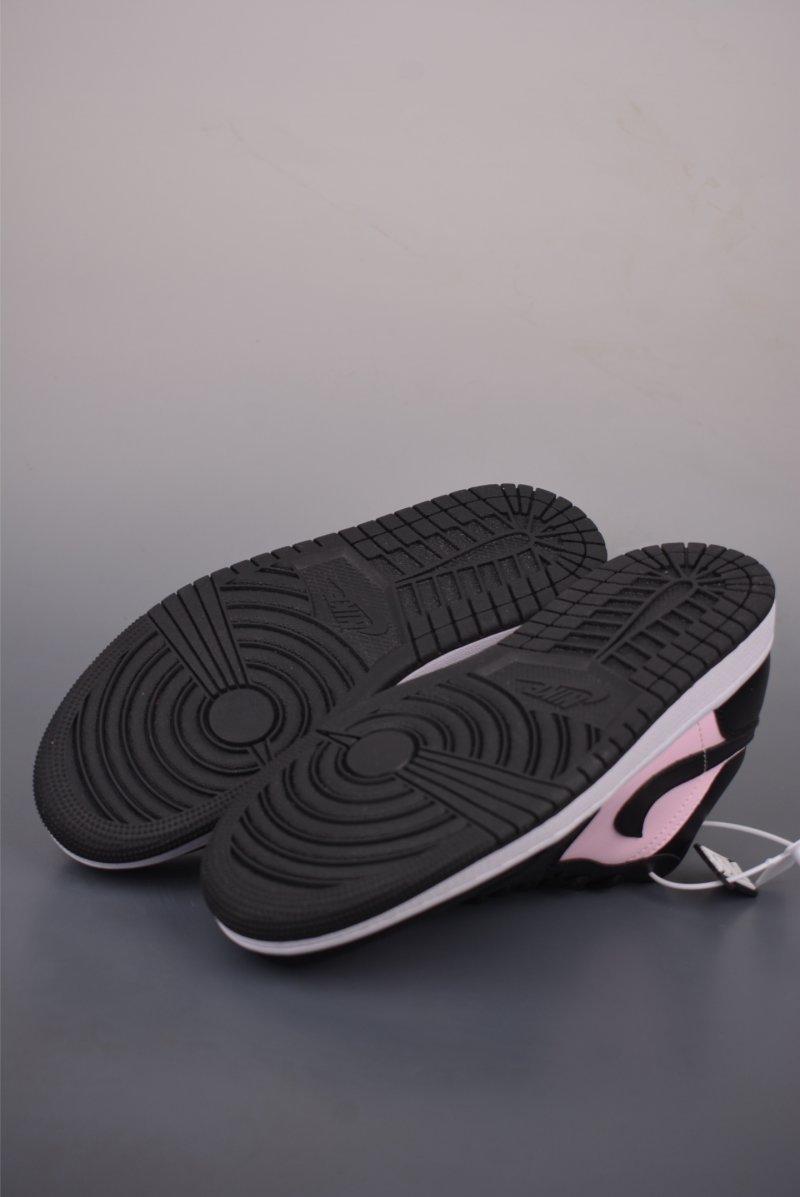 Air Jordan 1 Low 'Black / Pink' view