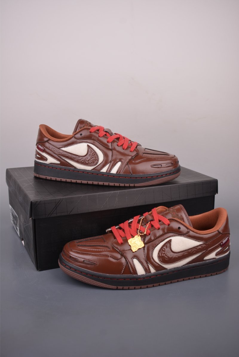 Air Jordan 1 Low 'White / Brown' view