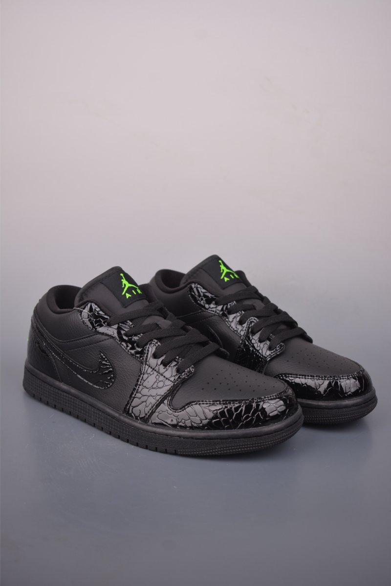 Air Jordan 1 Low 'Black / Green'