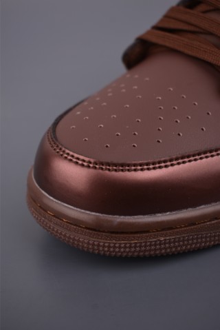 Air Jordan 1 Low 'Chocolate Brown' view 6