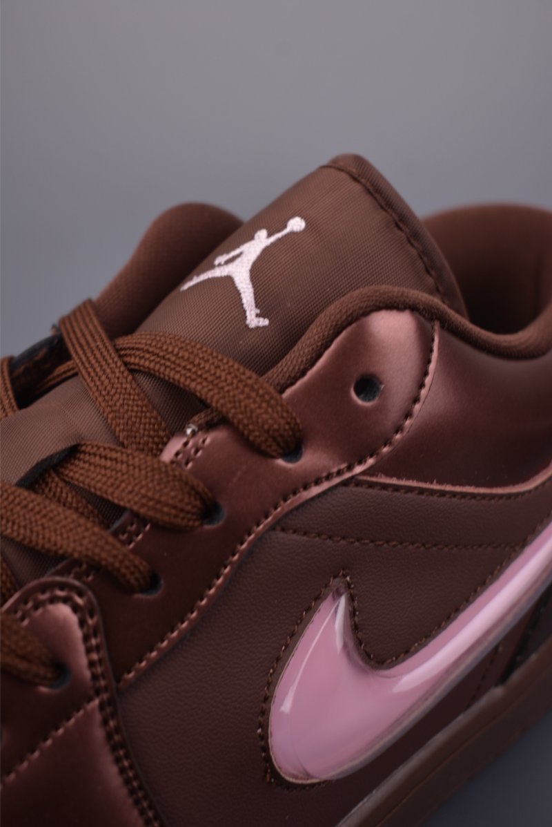 Air Jordan 1 Low 'Chocolate Brown' view