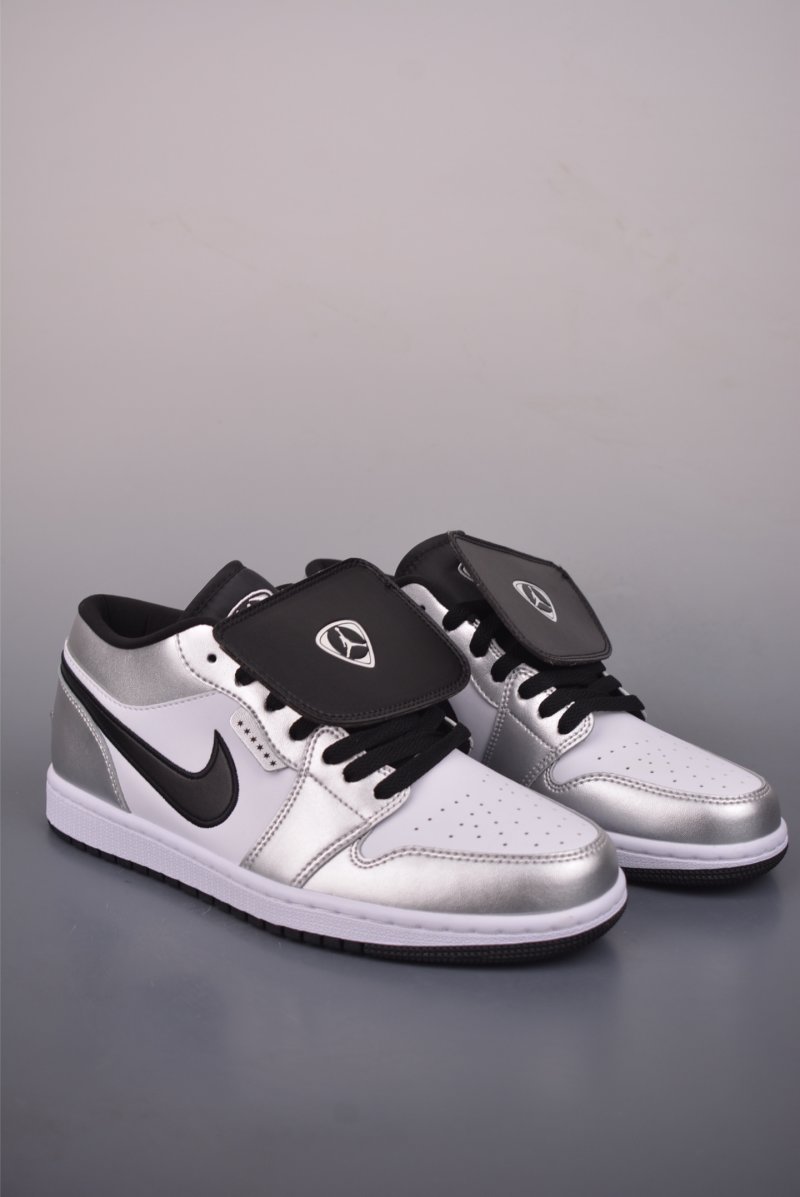 Air Jordan 1 Low 'White / Silver / Black'