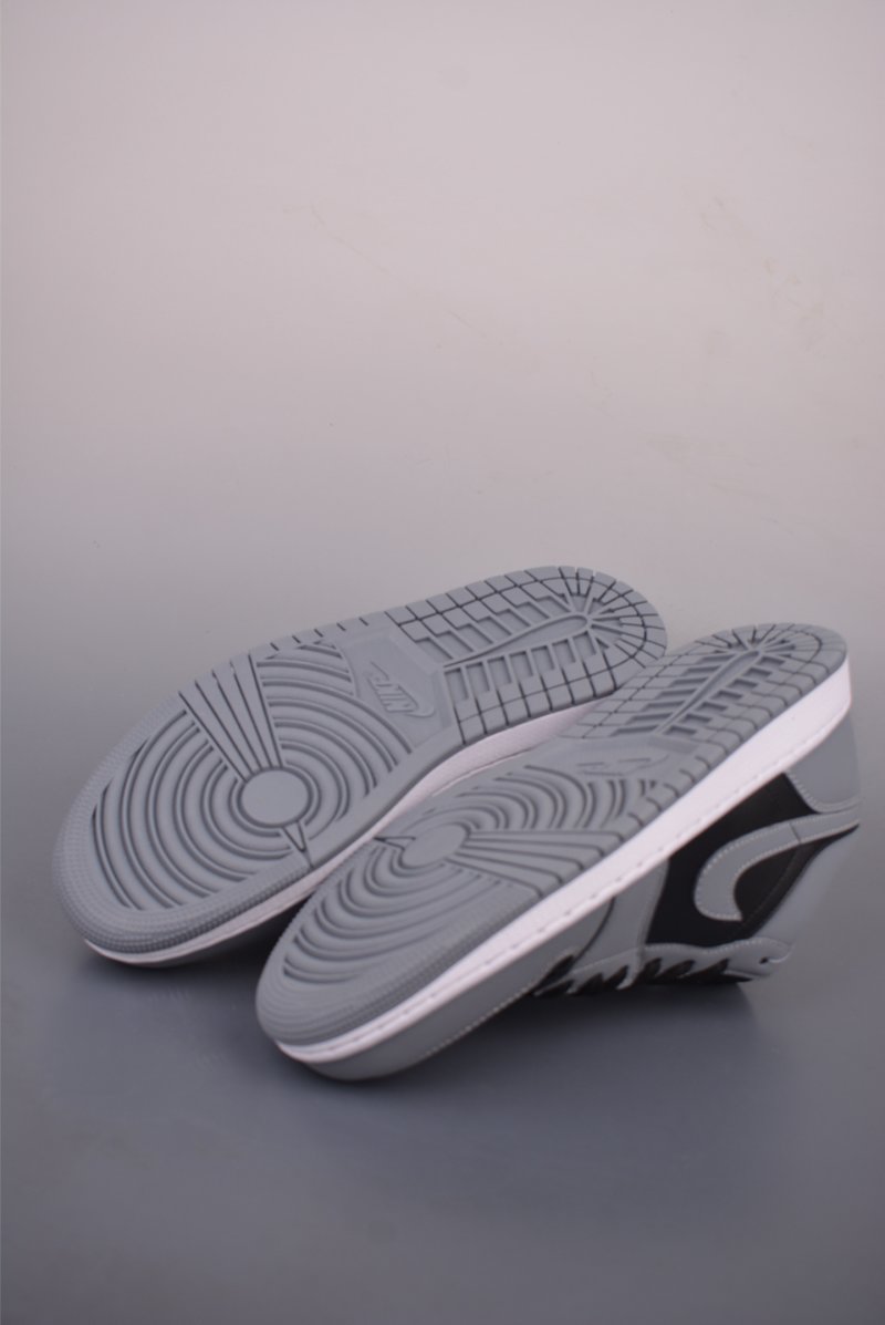 Air Jordan 1 Low 'Charcoal Grey' view