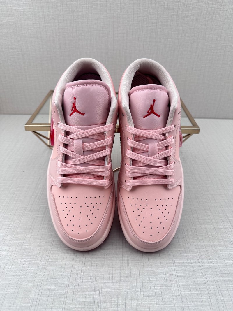 Air Jordan 1 Low 'Valentine's' view
