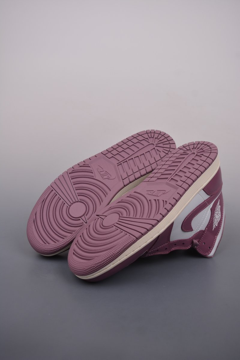 Air Jordan 1 Mid 'Bean Purple / Pink' view