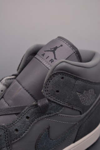 Air Jordan 1 Mid 'Smoke Grey' view 7