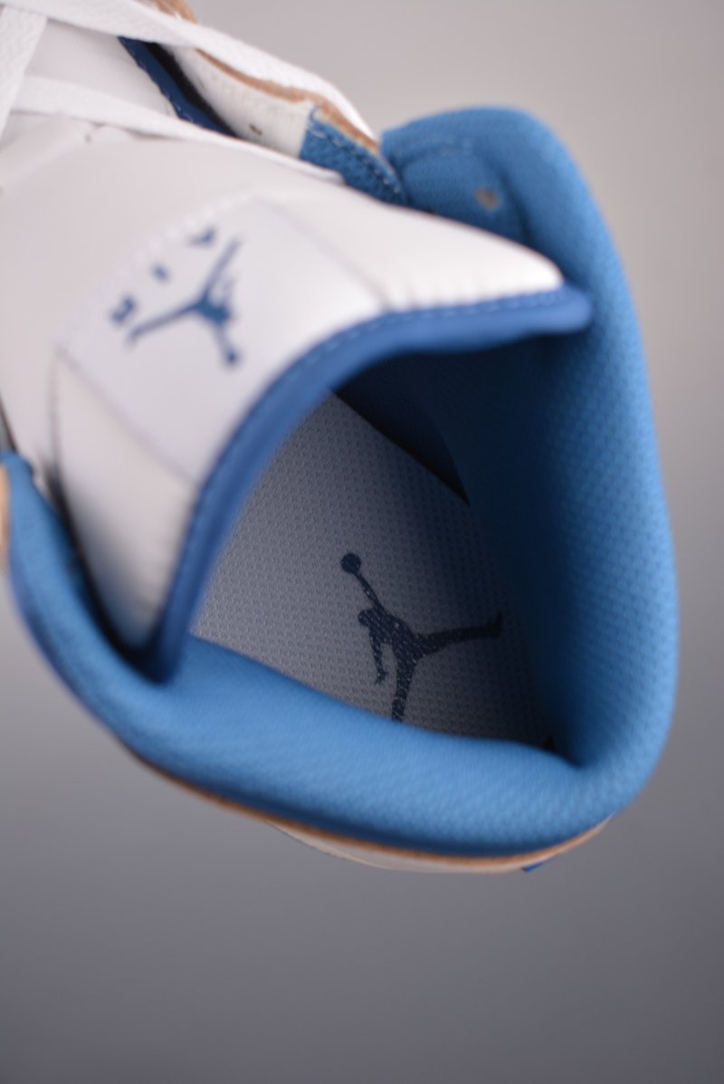 Air Jordan 1 Mid 'White / Blue' view