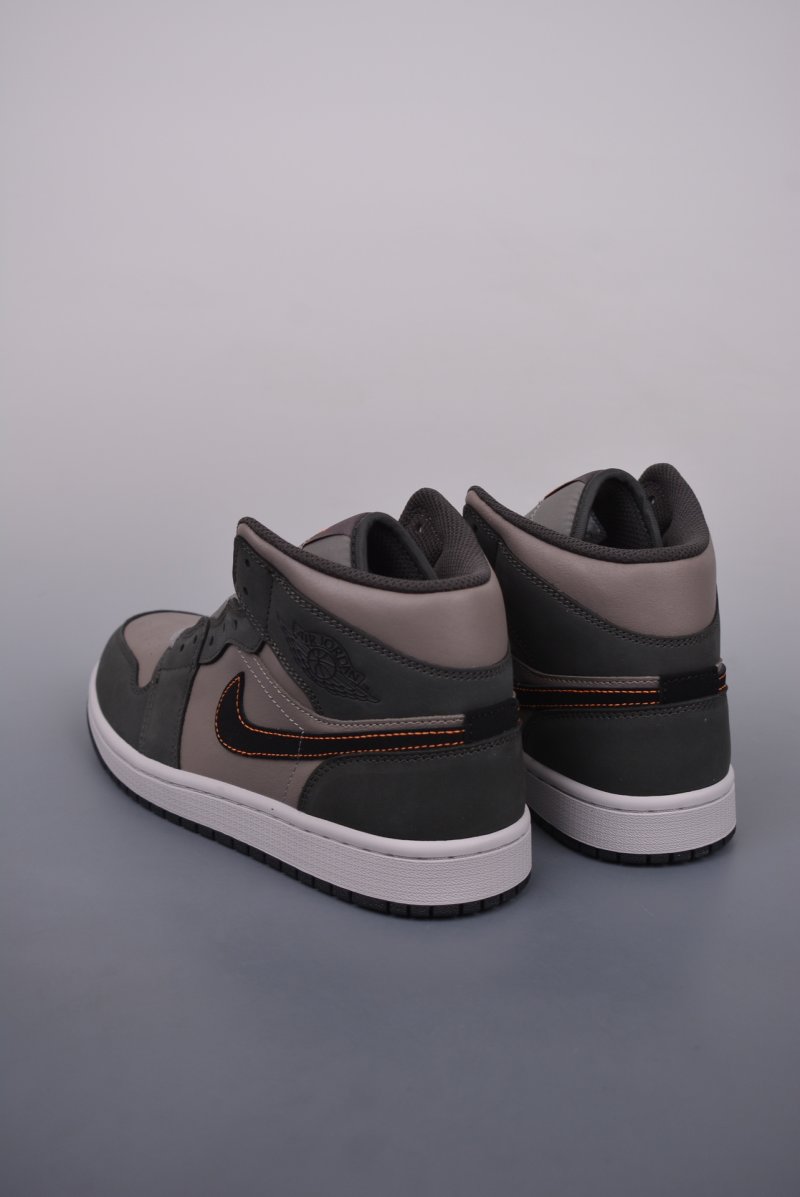 Air Jordan 1 Mid 'Black / Grey' view