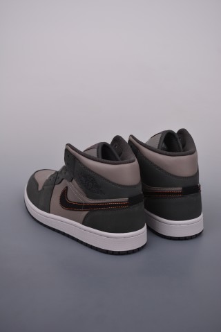 Air Jordan 1 Mid 'Black / Grey' view 2