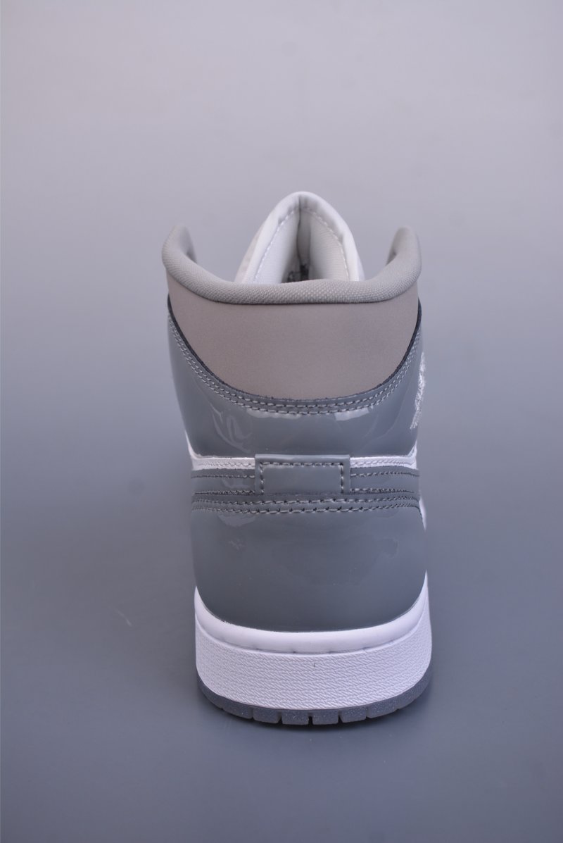Air Jordan 1 Mid 'White / Grey' view