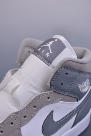 Air Jordan 1 Mid 'White / Grey' view 7