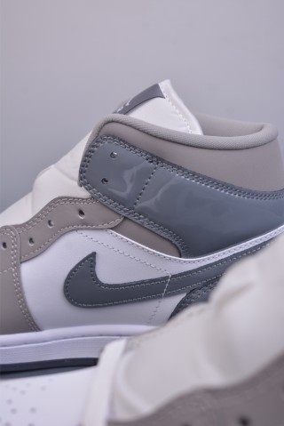 Air Jordan 1 Mid 'White / Grey' view 8