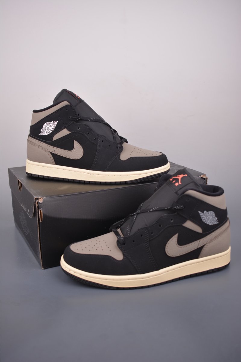 Air Jordan 1 Mid 'Black / Brown' view