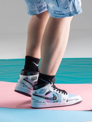 Air Jordan 1 Mid 'Cyberpunk' view 11