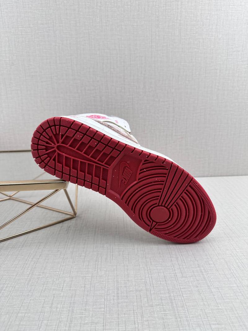 Air Jordan 1 Mid 'Snake Year' view