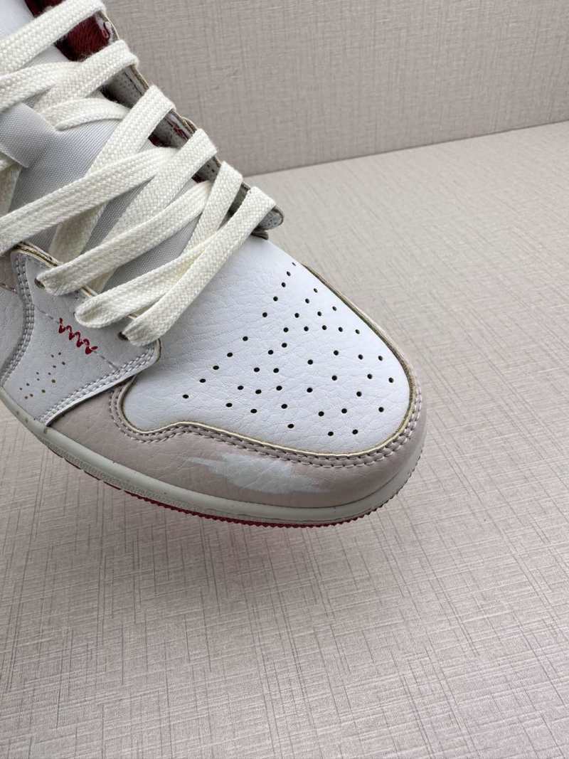 Air Jordan 1 Mid 'Snake Year' view
