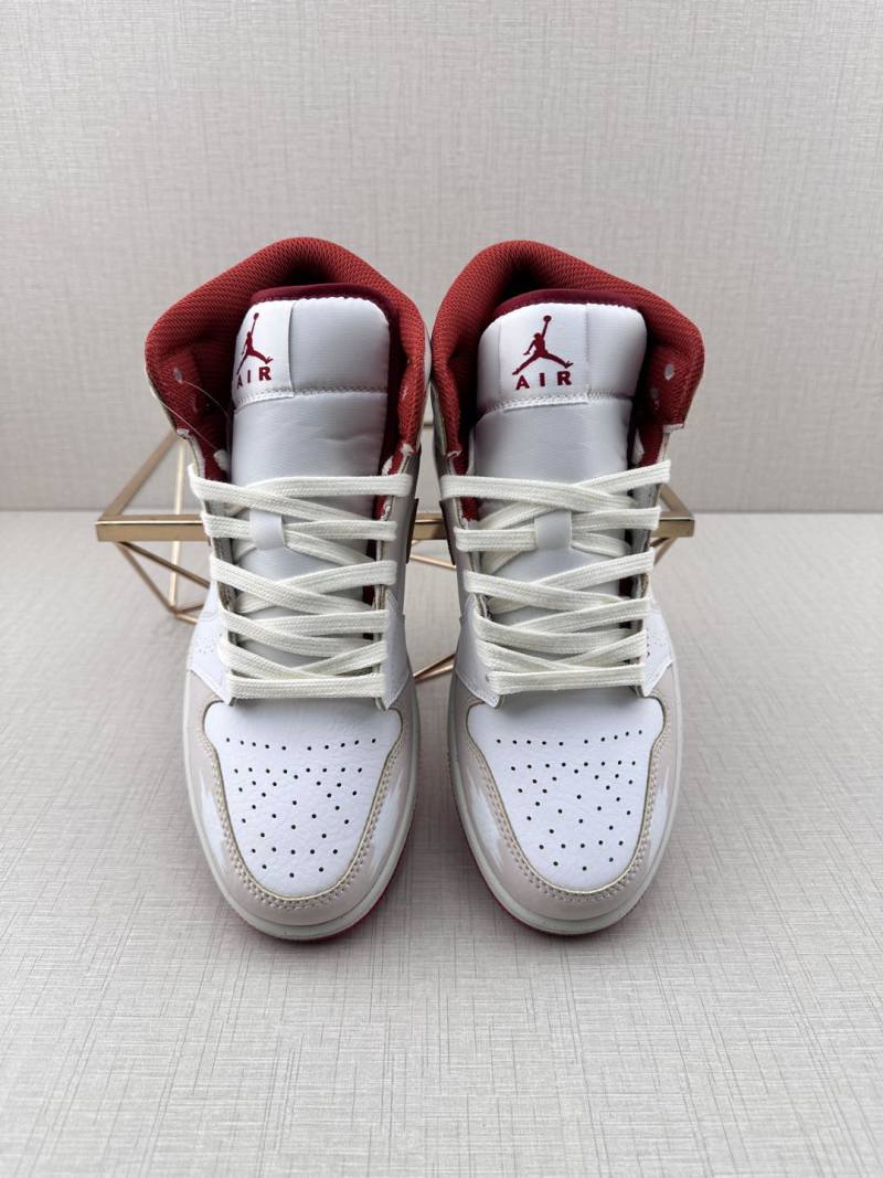 Air Jordan 1 Mid 'Snake Year' view