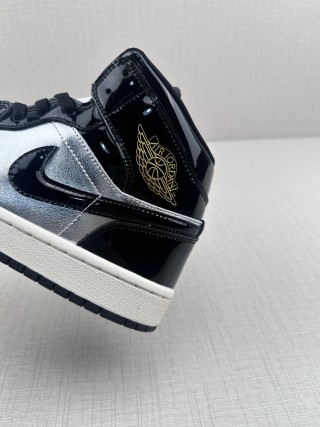 Air Jordan 1 Mid view 8