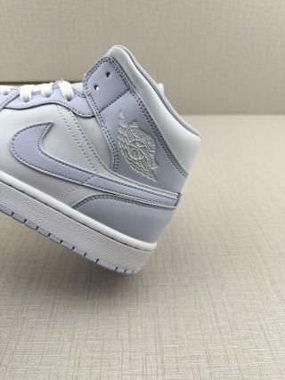 Air Jordan 1 Mid 'White / Light Blue' view 8