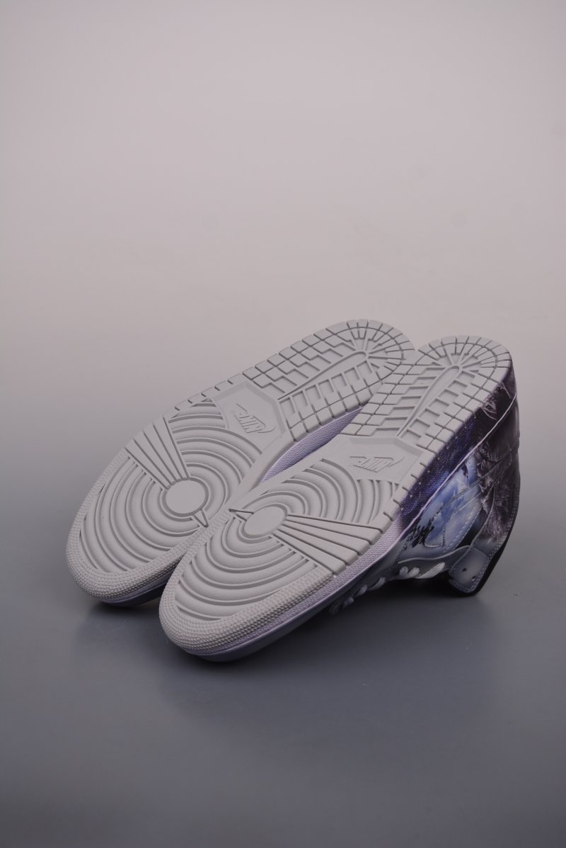 Air Jordan 1 Mid 'Monkey King' view