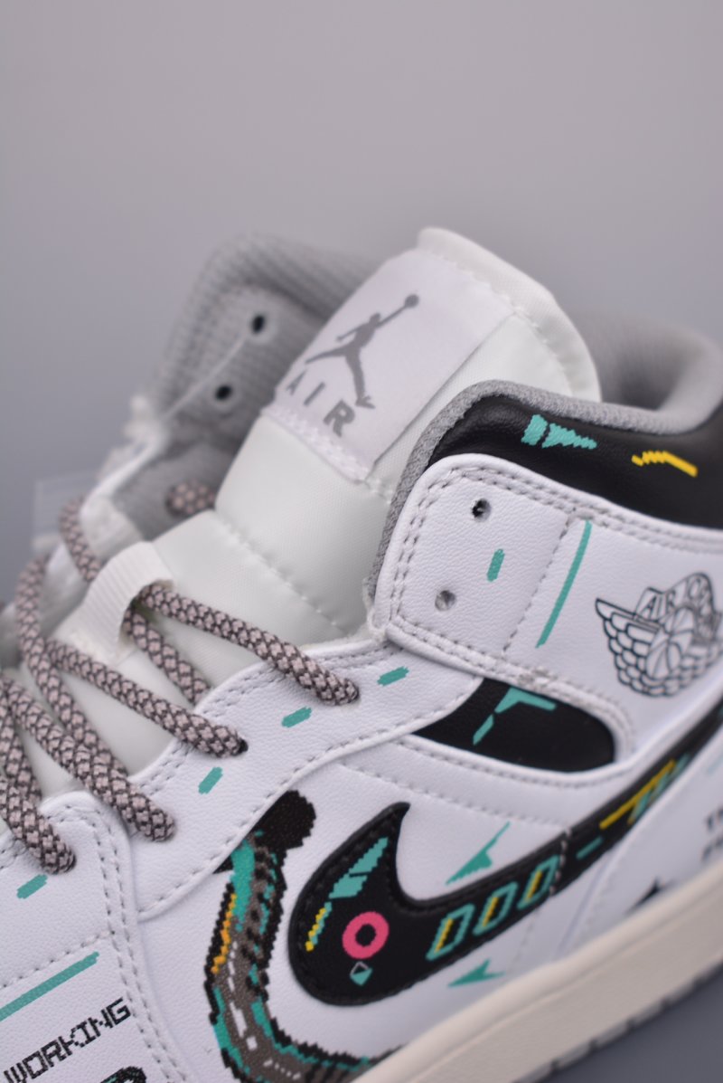 Air Jordan 1 Mid 'Cyberpunk' view