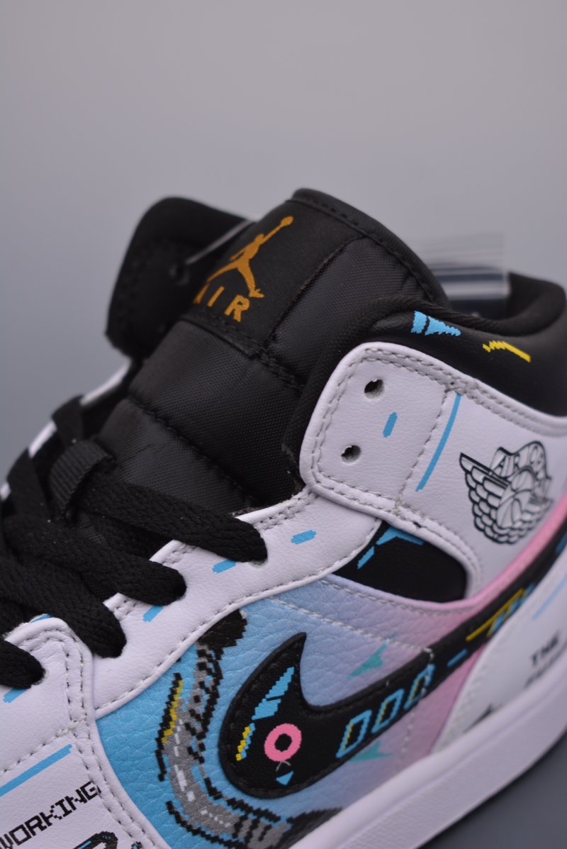Air Jordan 1 Mid 'Cyberpunk' view