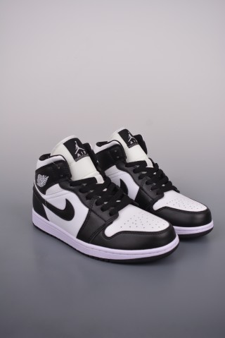 Air Jordan 1 Mid 'Panda' view 1