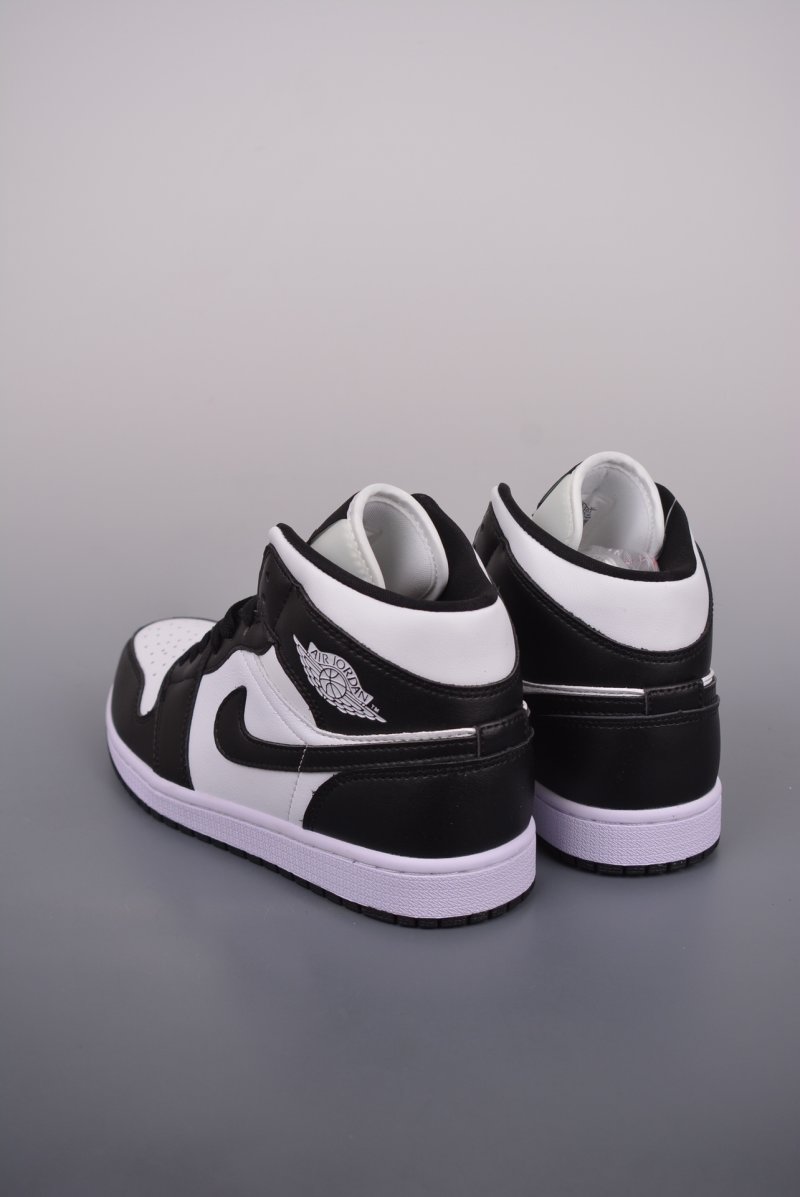 Air Jordan 1 Mid 'Panda' view
