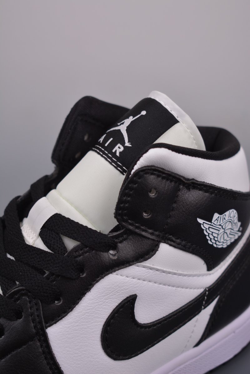 Air Jordan 1 Mid 'Panda' view