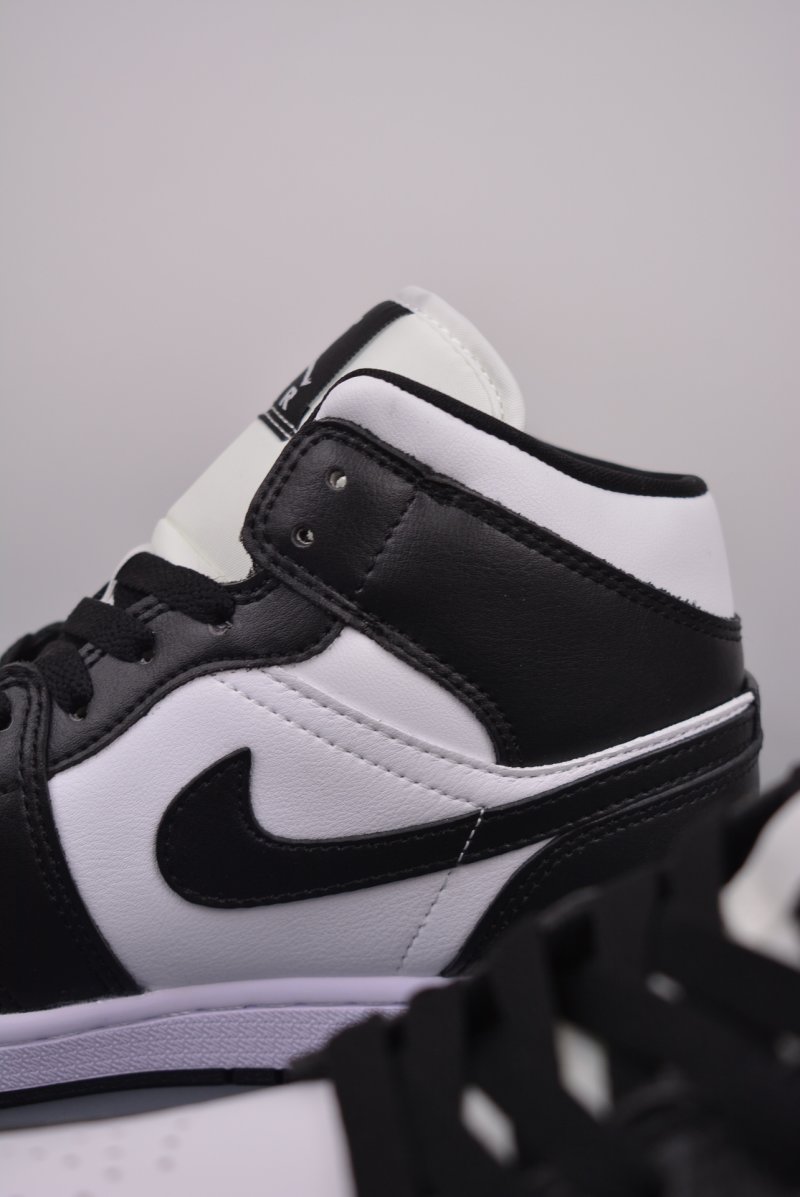 Air Jordan 1 Mid 'Panda' view