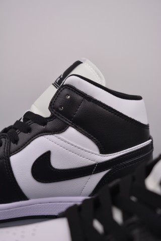 Air Jordan 1 Mid 'Panda' view 8
