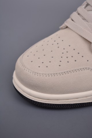Air Jordan 1 Mid 'White / Brown Toe' view 6