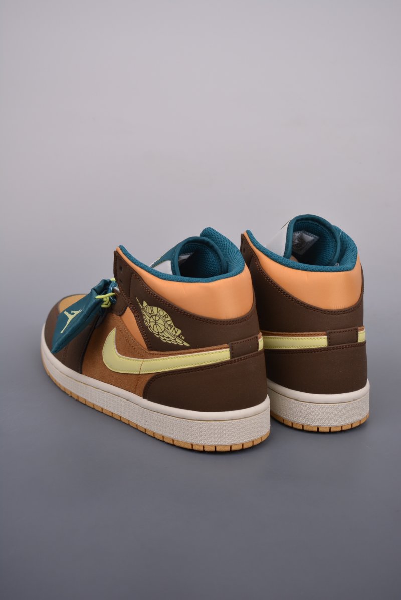 Air Jordan 1 Mid 'Brown / Green Toe' view