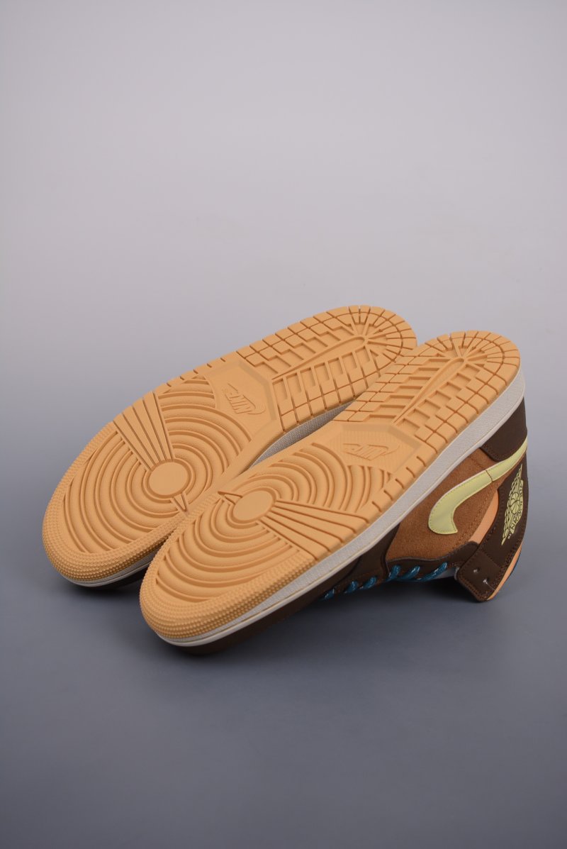 Air Jordan 1 Mid 'Brown / Green Toe' view