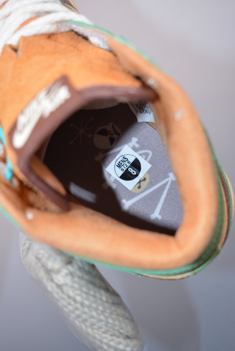 Air Jordan 1 Mid 'Voodoo' view