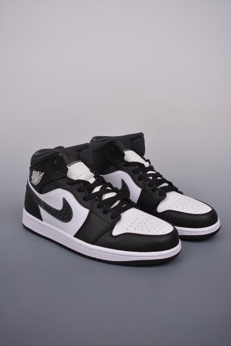 Air Jordan 1 Mid 'Panda'