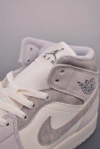 Air Jordan 1 Mid 'Grey / White Toe' view 7