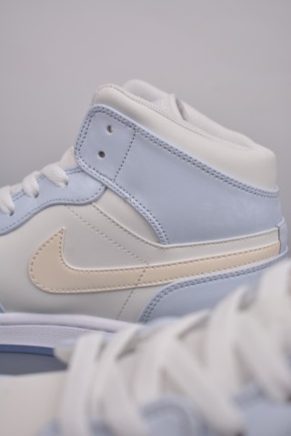 Air Jordan 1 Mid 'Galaxy' view 8