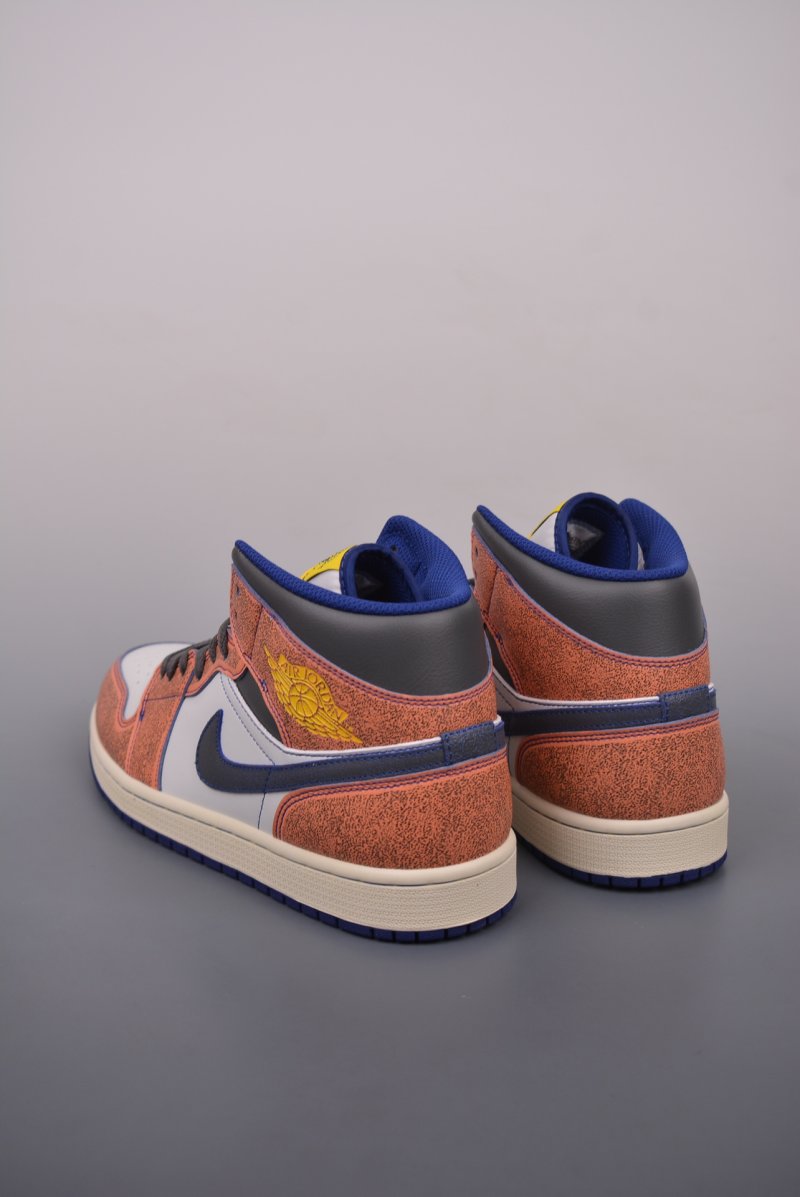 Air Jordan 1 Mid 'White / Orange Toe' view