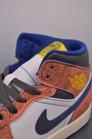 Air Jordan 1 Mid 'White / Orange Toe' view 7